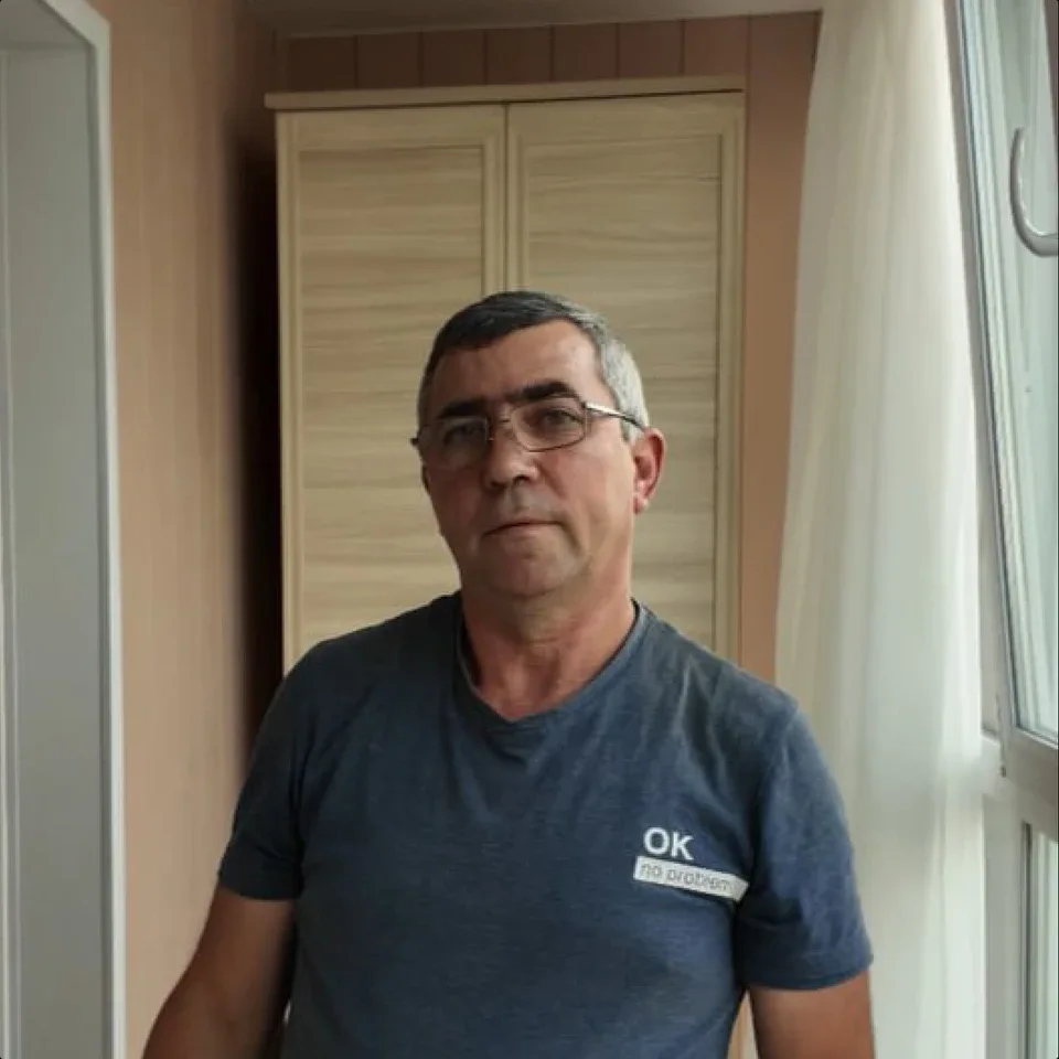 Анатолий, монтажник окон